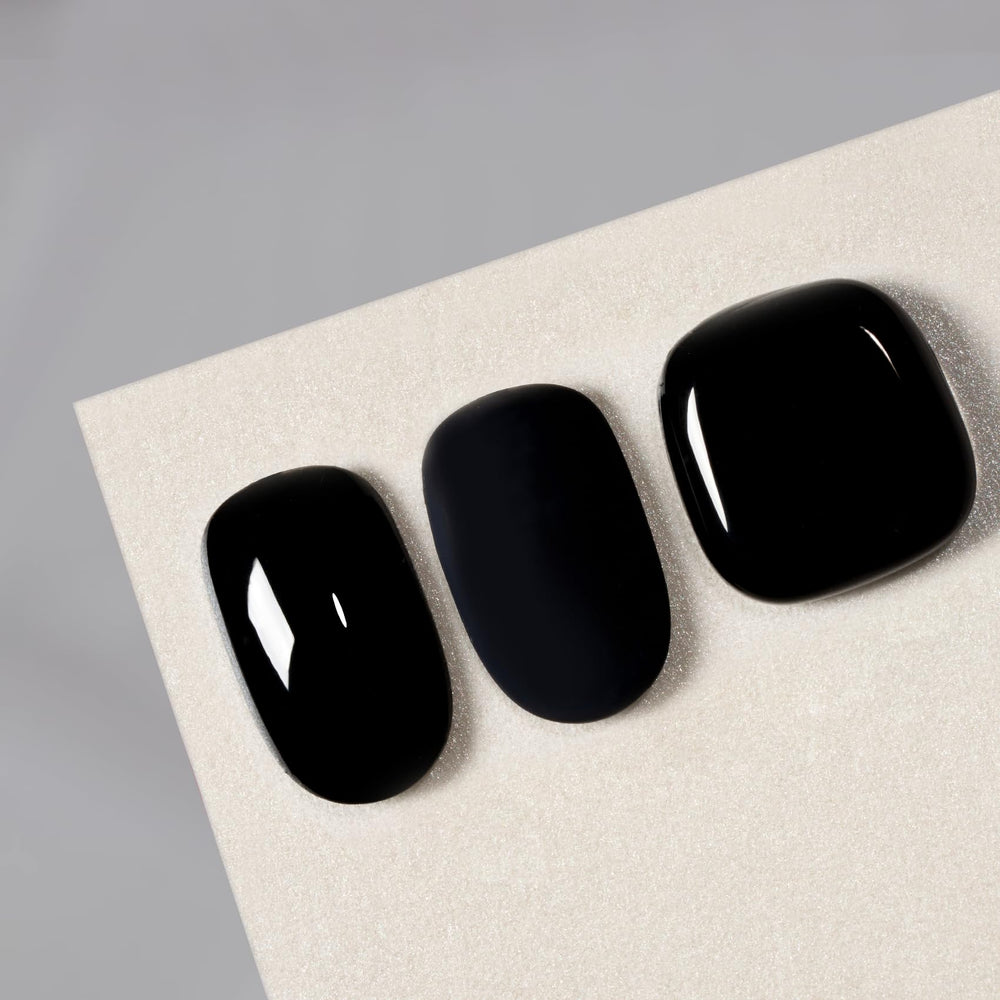 MAYCHAO color swatch display with rich shade options.