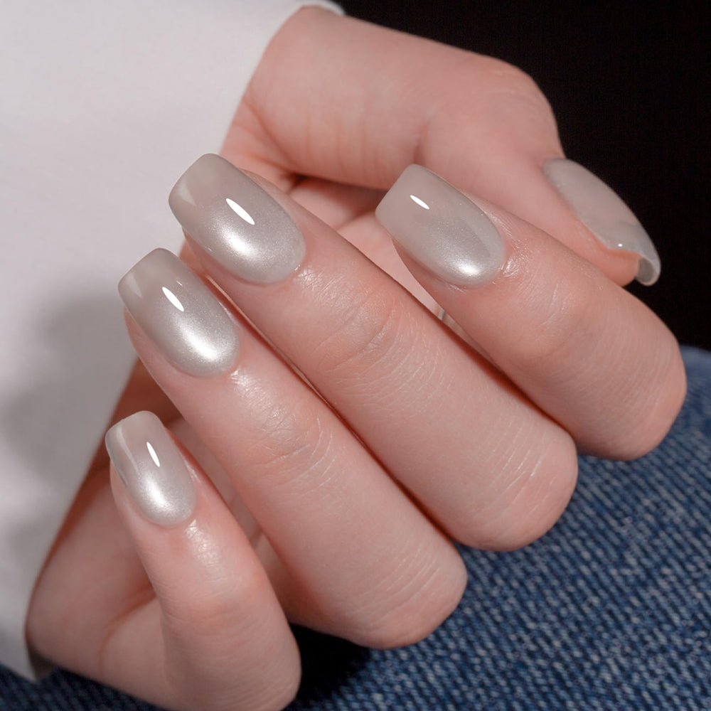 MAYCHAO Silk Silver Cat Eye base coat and top coat prep for durable manicure.