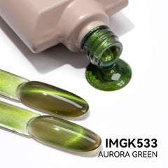 MAYCHAO Aurora Green swatch showing cat-eye effect on nails