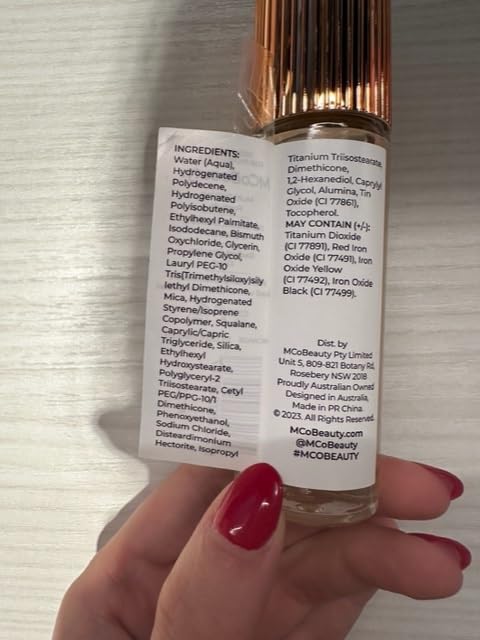 MCoBeauty Flawless Glow glow on the go for quick touchups