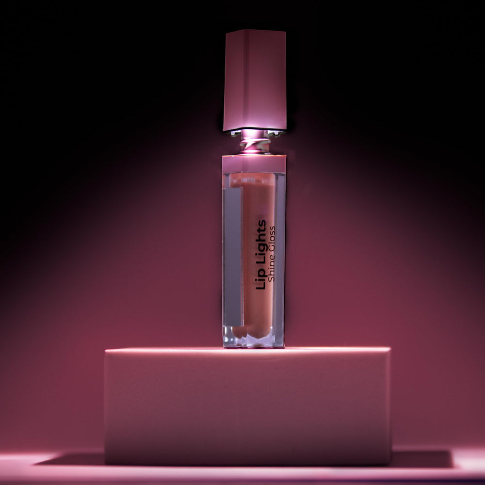 MCoBeauty Lip Lights Shine Gloss compact kit ready for travel touch-ups.