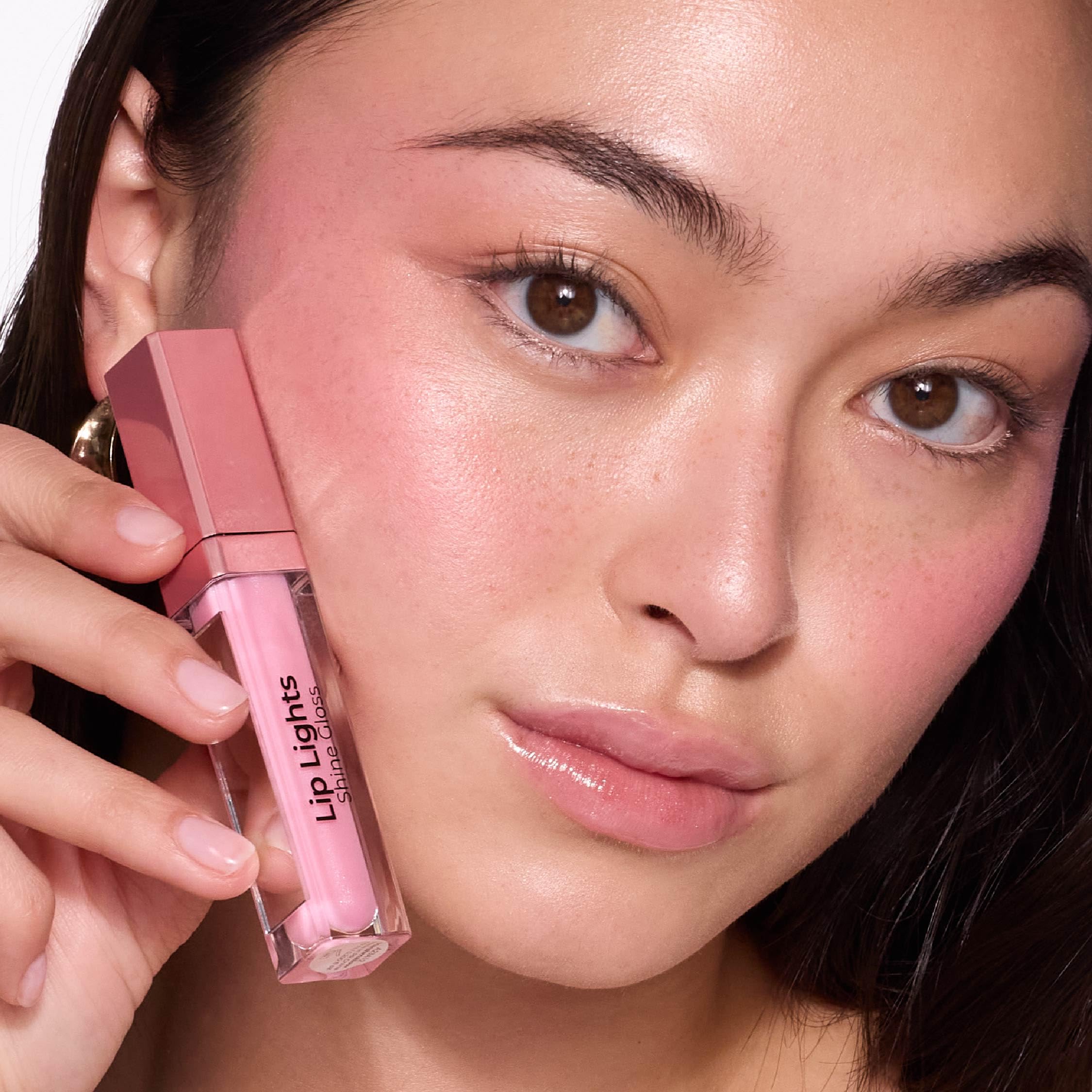 MCoBeauty Lip Lights Shine Gloss packaging highlights chic, portable design.