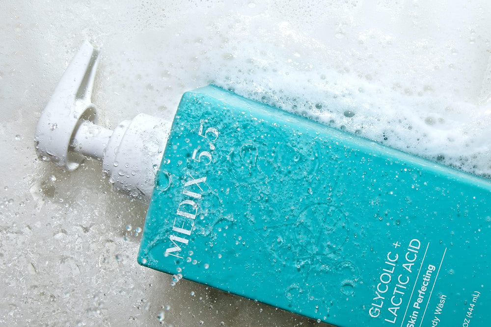 Medix 5.5 Free-from harsh ingredients banner highlights safety and gentleness.