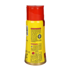 Meera Advanced Herbal Hair Wash Powder pour action highlights easy application and aroma.