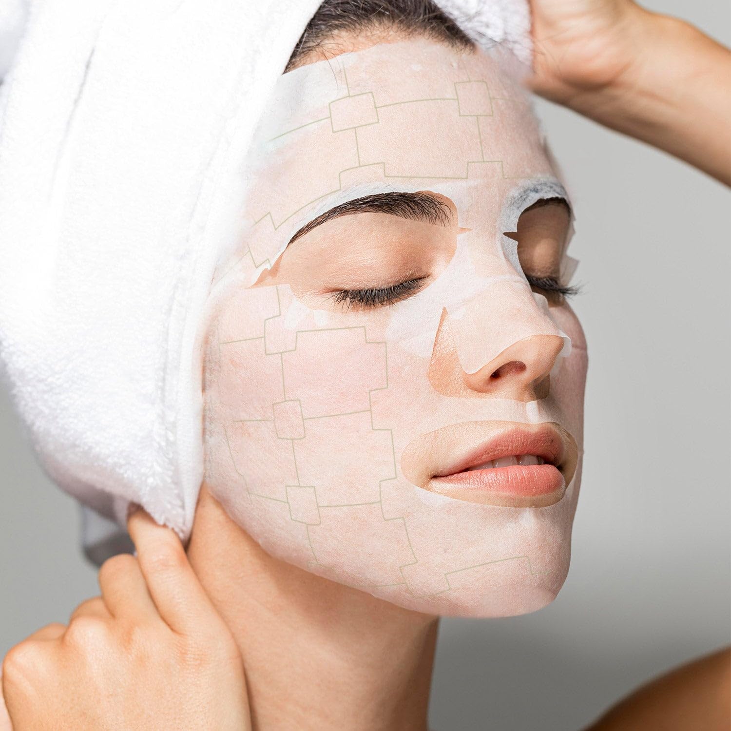 MEGELIN Facial Mask packaging with resealable design for easy storage.