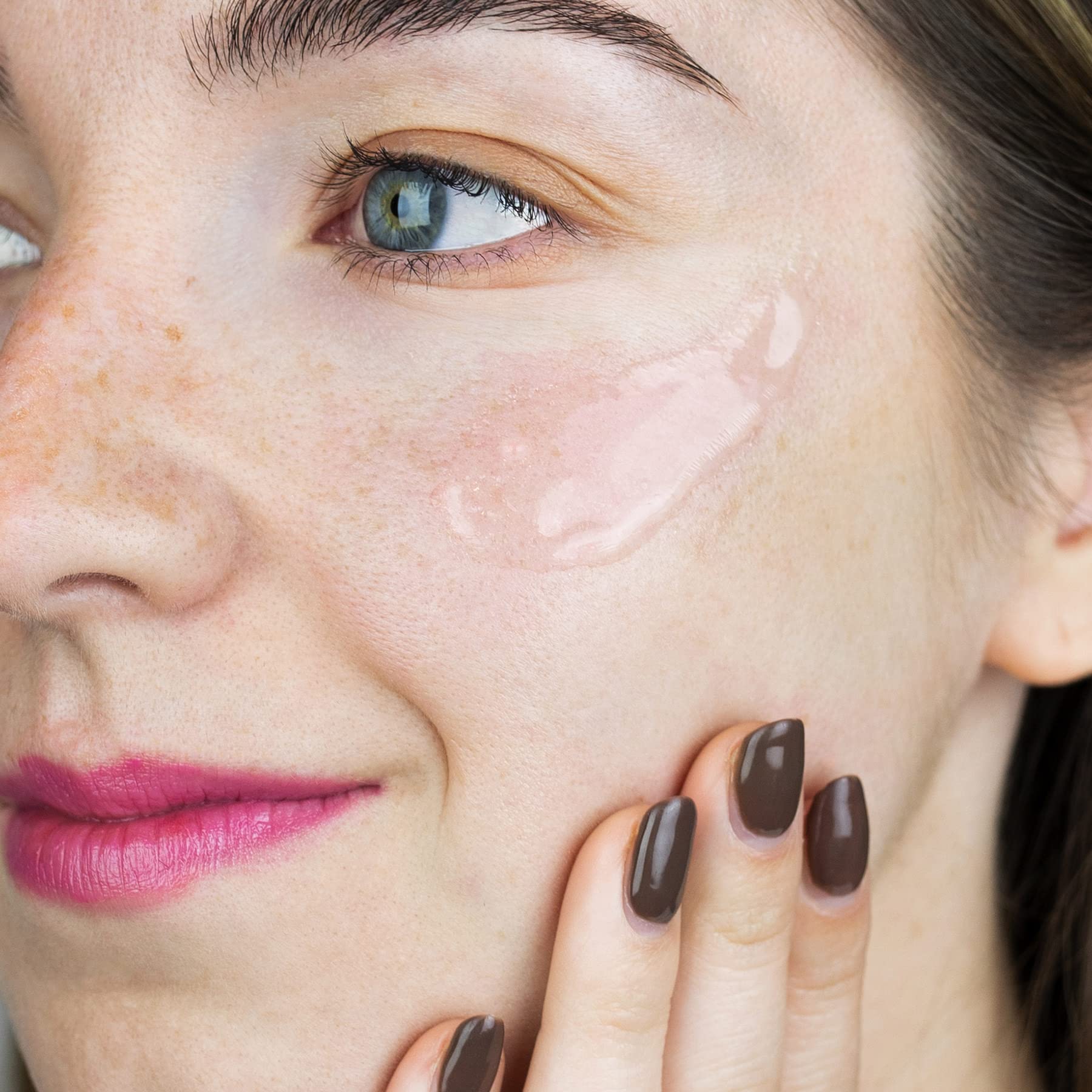 Mehron Hydro Prep Pro serum texture closeup highlighting smooth, quick-absorb formula