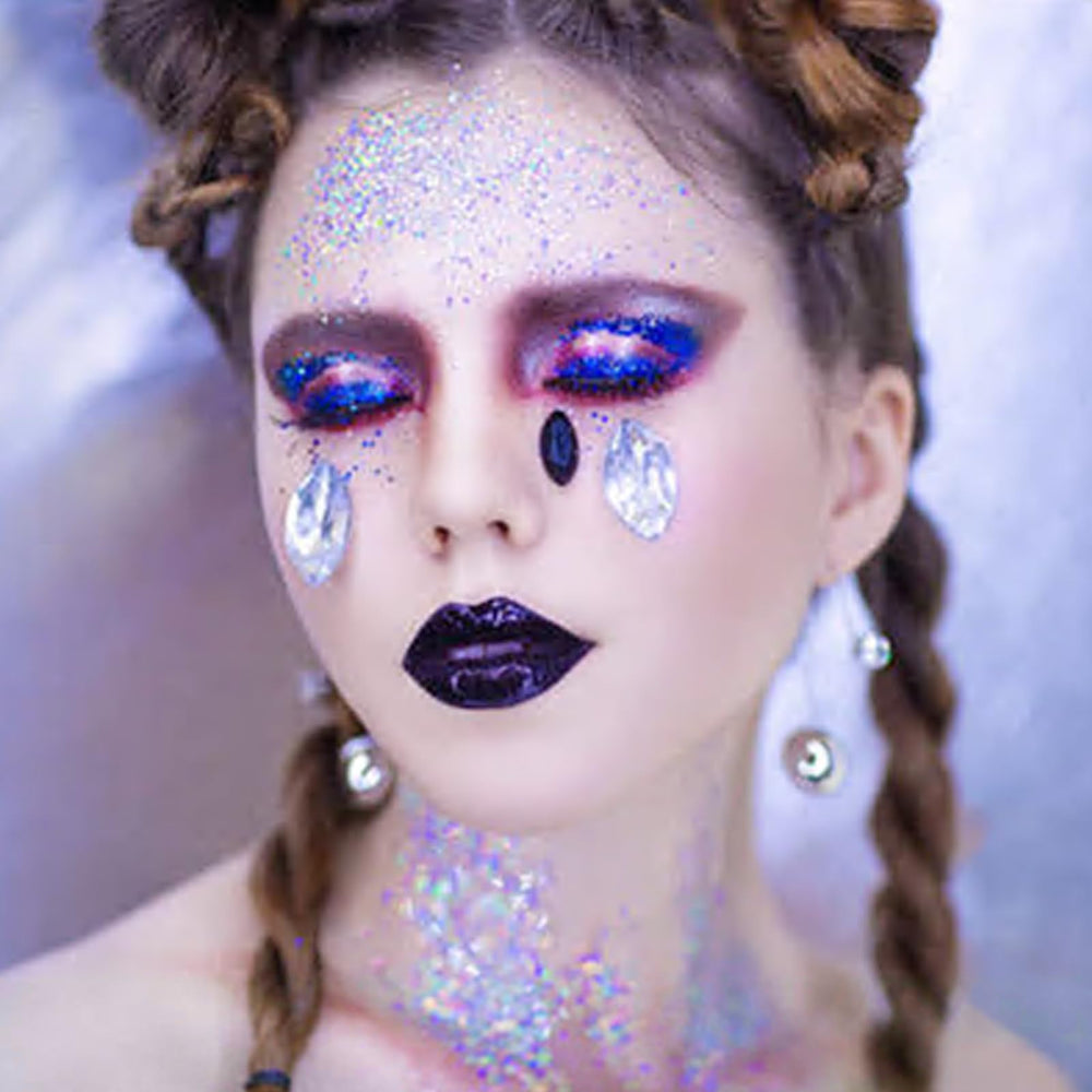MEICOLY color-shifting glitter seen under stage lights