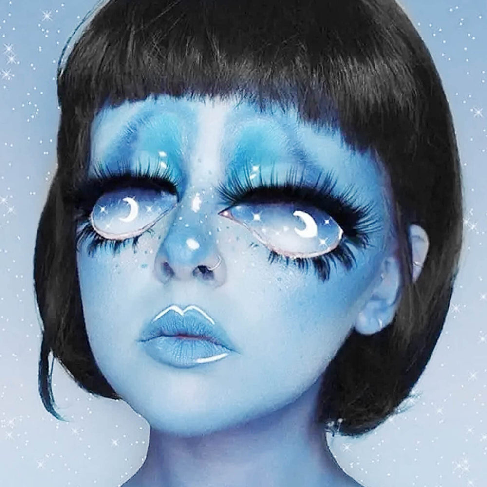 Setting powder enhances MEICOLY color longevity in cosplay makeup.