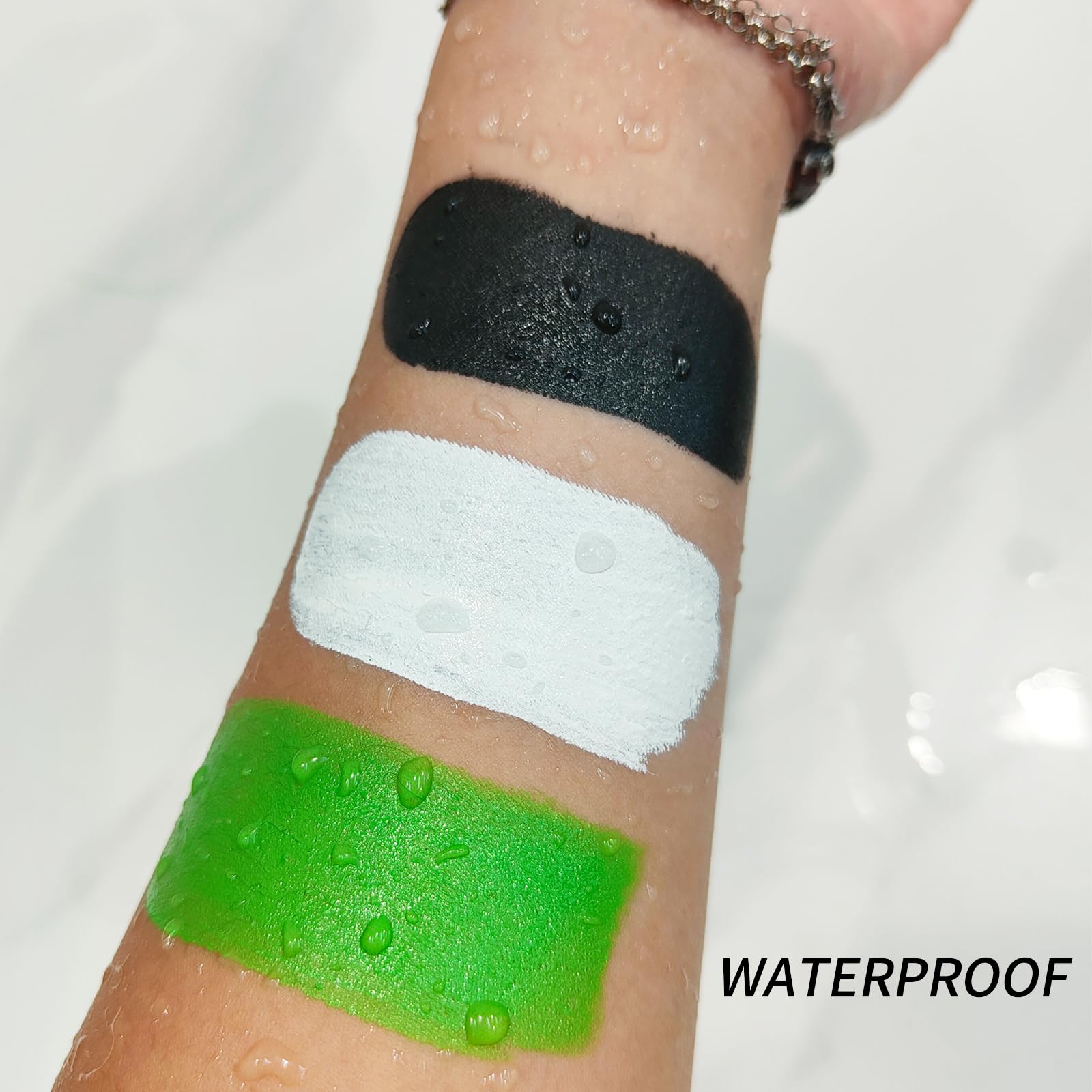MEICOLY sponges for easy, smooth face-paint application.