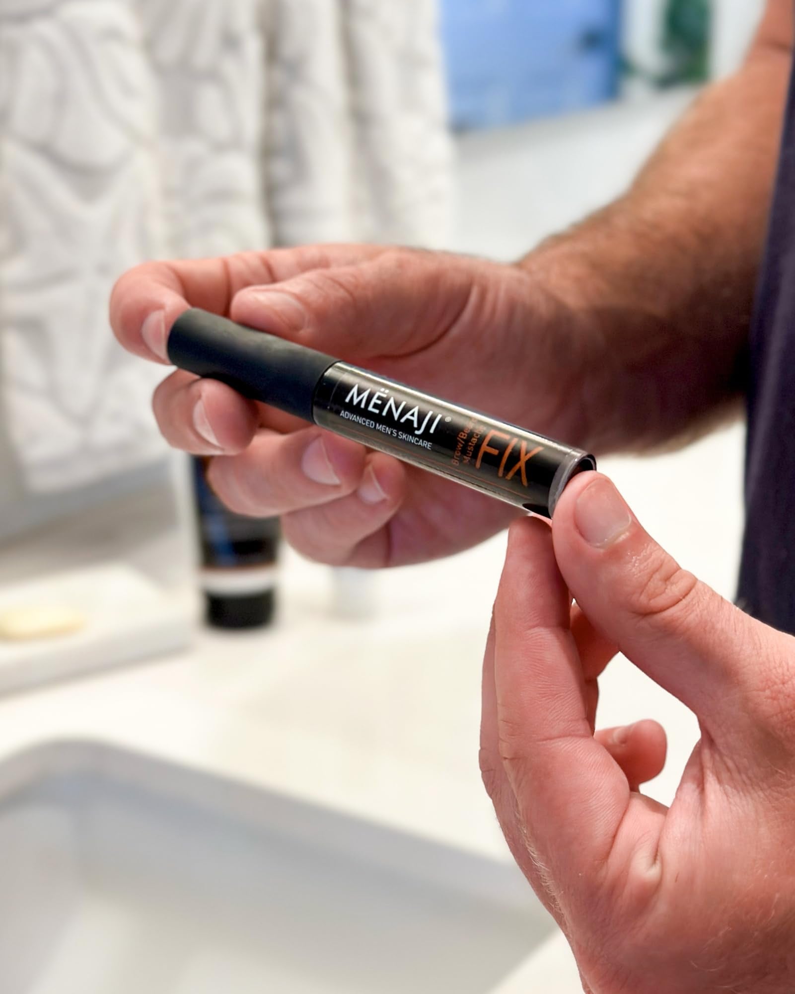 MËNAJI The FIX provides water-resistant hold for all-day control.