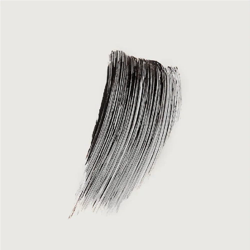 Applying M.E.R.I.T mascara demonstrates lift and natural definition.