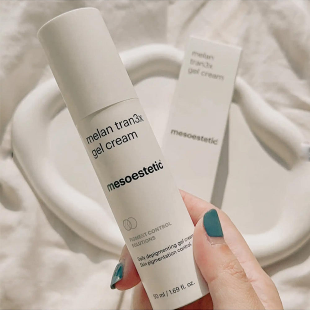 Application routine scene with Melan Tran3X gel cream on skin