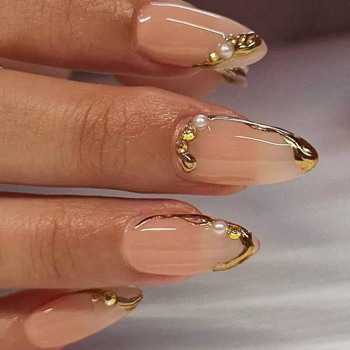 Meticula glossy full-cover press-on nails deliver quick, flawless manicure.
