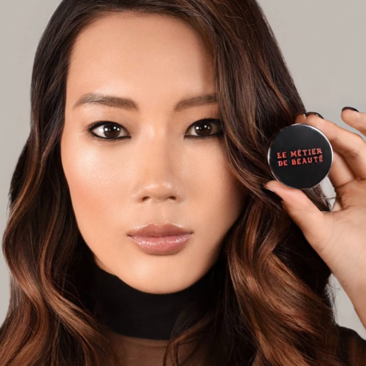 MĒTIER Peau Vierge Concealer buildable coverage targets blemishes.