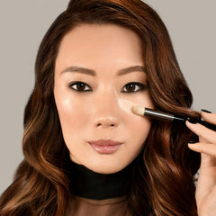 MĒTIER Peau Vierge Concealer never cakey finish for a natural look.