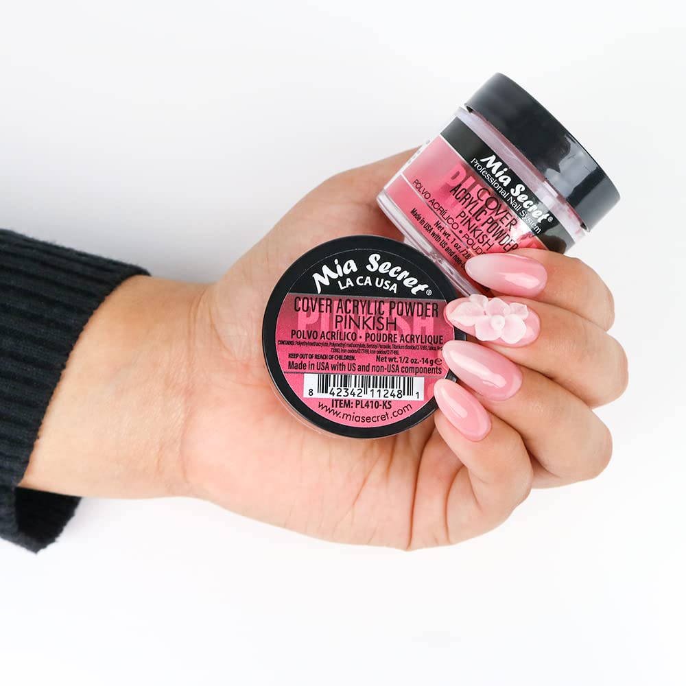 Close-up of Mia Secret Cover Pinkish powder texture showing self-leveling consistency.