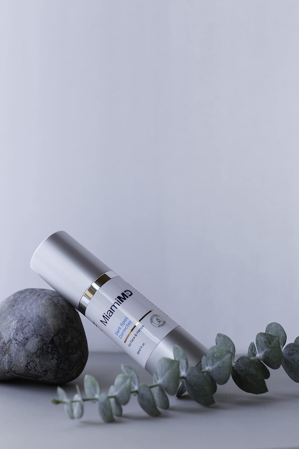 Front packaging of MiamiMD Dark Glow Renewal Serum highlights fragrance-free formula.