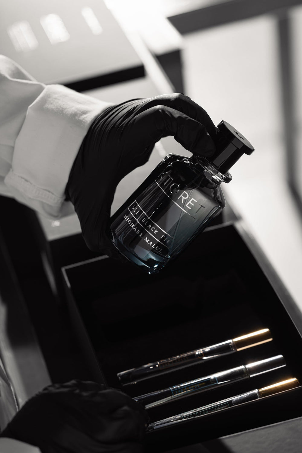Second travel bottle in the set enhances on-the-go scent continuity