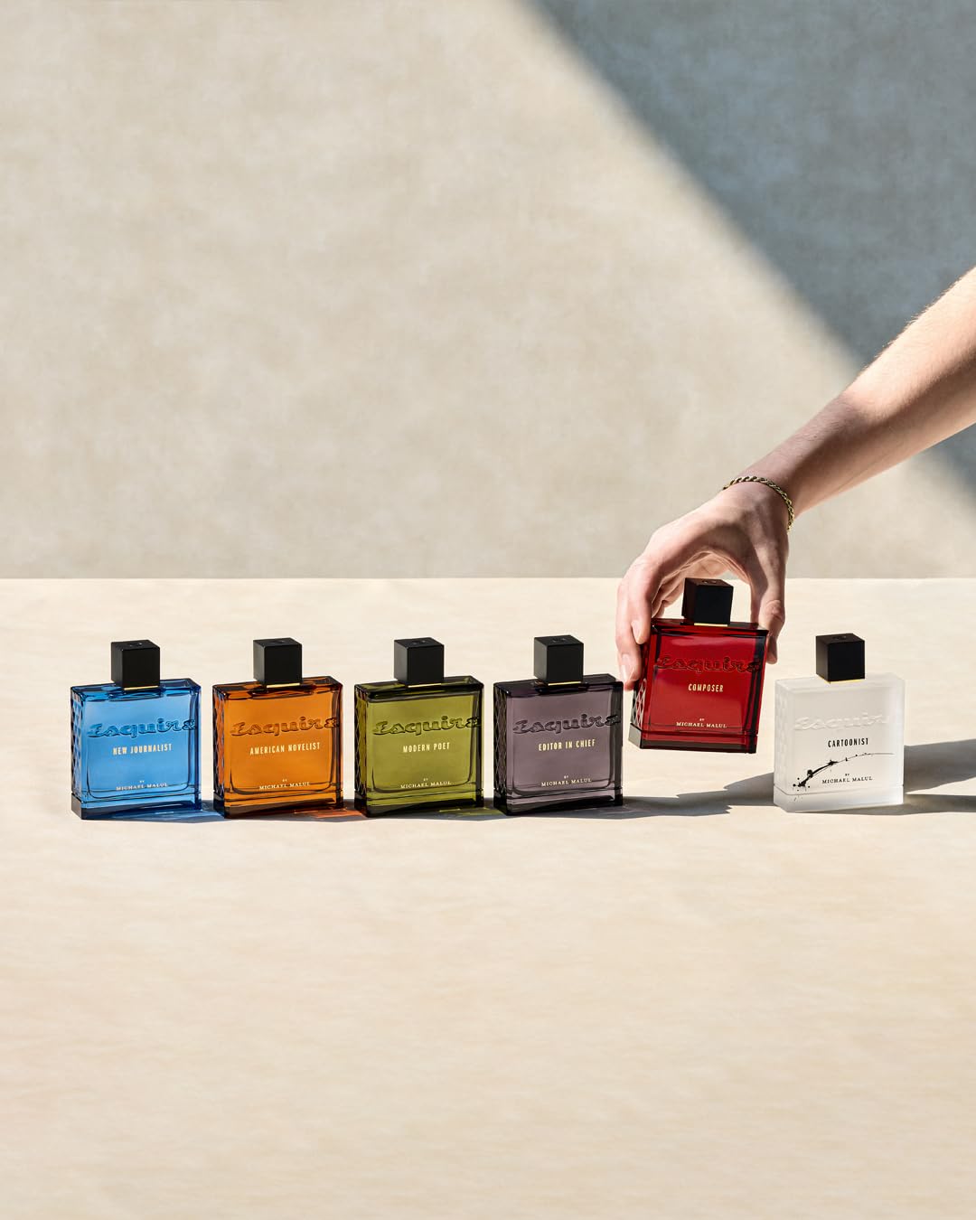 Composer Esquire on skin delivers a lingering, evolving aroma over time.