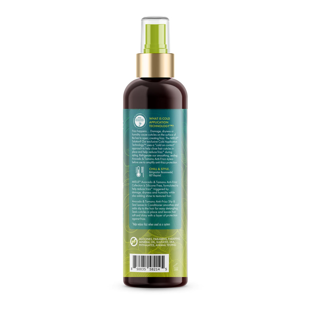 Mielle Avocado & Tamanu styling routine shows detangling before drying.