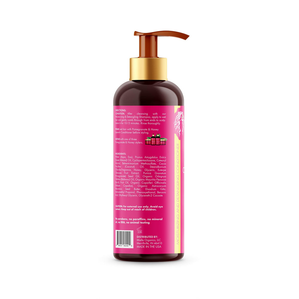 Dispensing pump of Mielle Organics detangling conditioner for easy application.