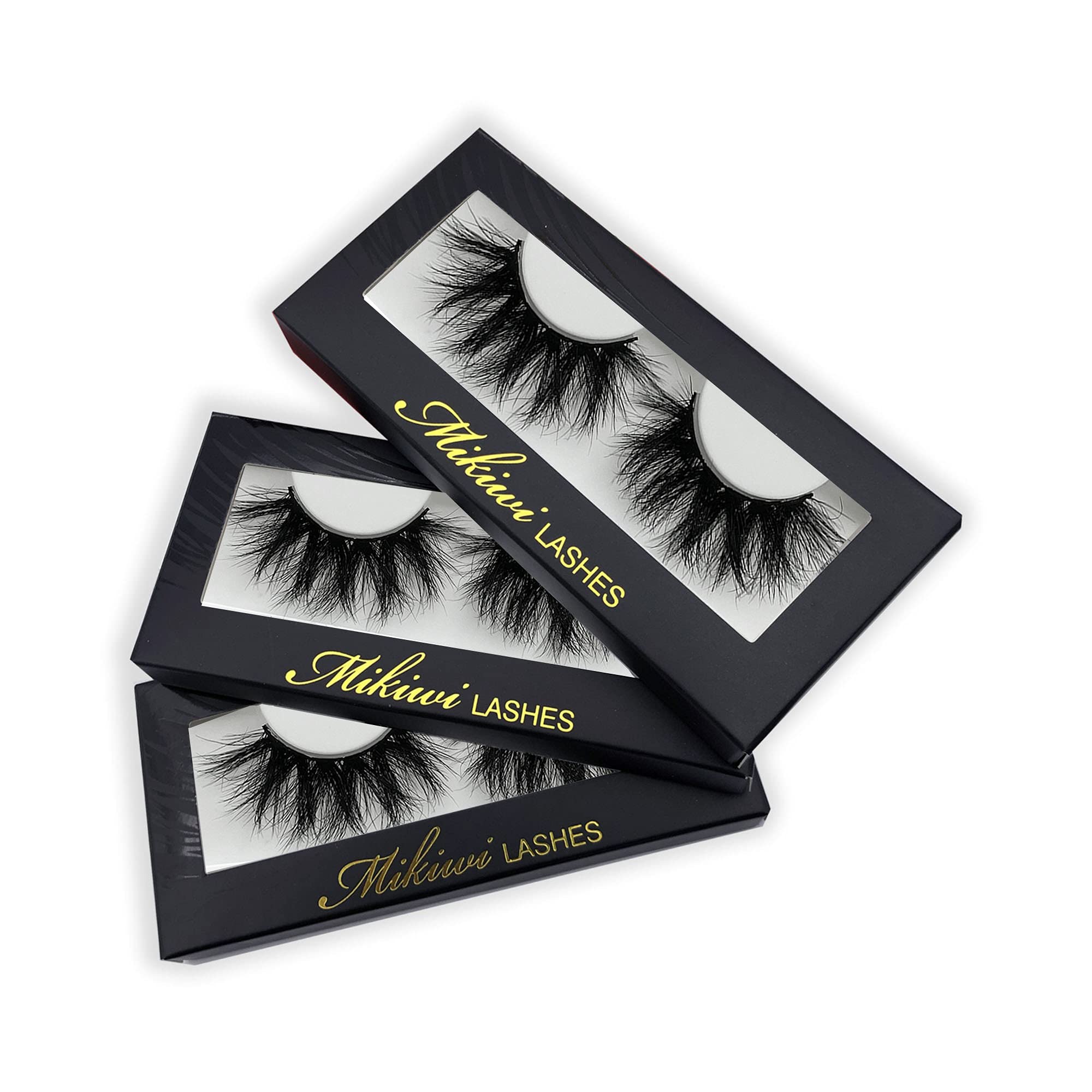 Mikiwi lashes create a dramatic wedding-day gaze, perfect for photos