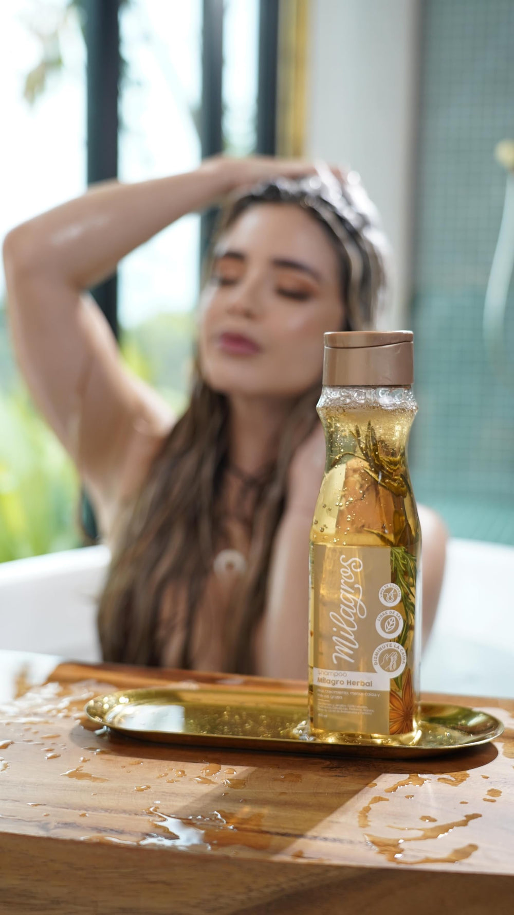MILAGROS Rosemary Shampoo hair-closeup after wash shows smooth texture.