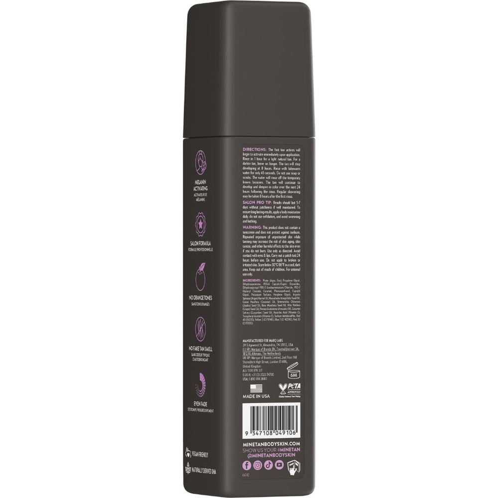 MINETAN Absolute Tan application mitt for streak-free results.