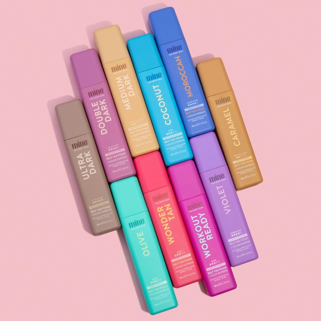 MINETAN Ultra Dark foam tint on skin highlighting immediate color guide.