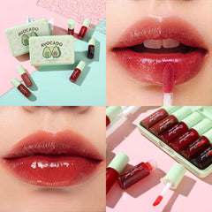 Minfei waterproof long-lasting formula provides a glossy finish on lips.