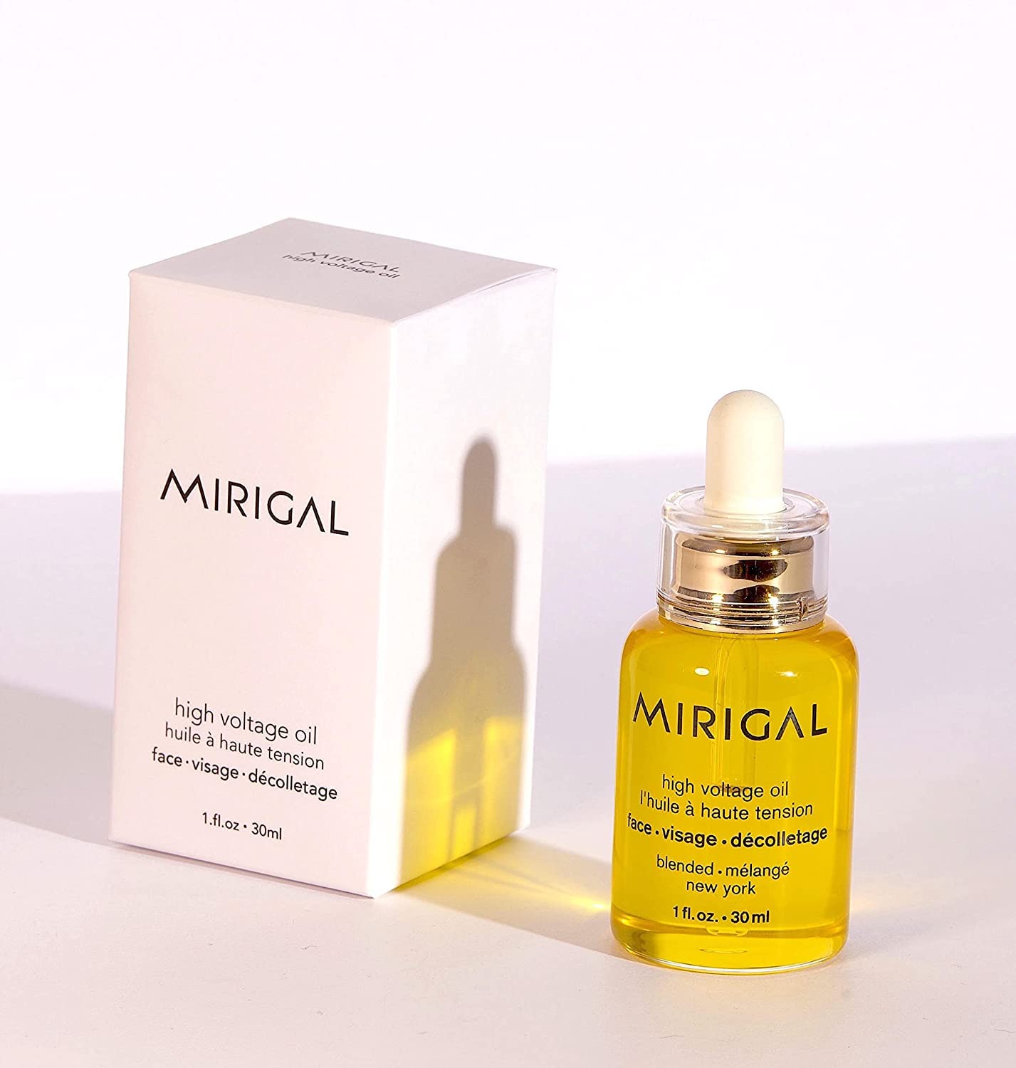 Silky texture drop of MIRIGAL High Voltage Oil demonstrating fast absorption