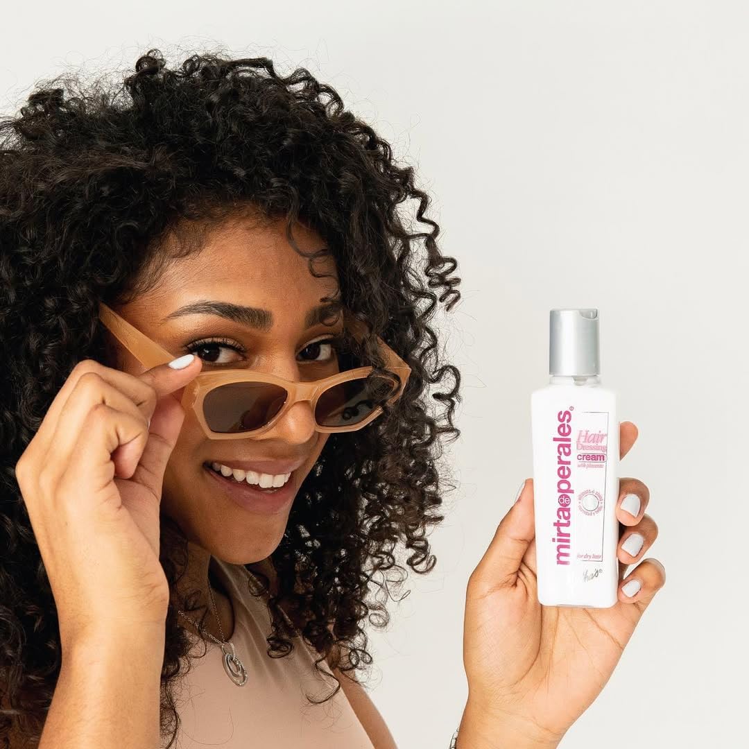 Mirta De Perales cream placenta daily-use for damp or dry hair care.