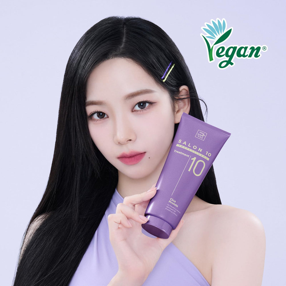 Mise En Scene Salon 10 bottle pour demonstrates easy, targeted application.