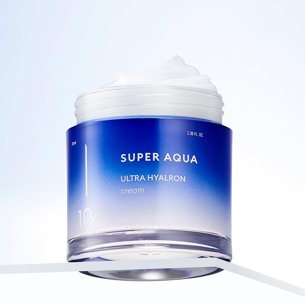 MISSHA Super Aqua Ultra Hyalron Cream swirl reveals rich, moisturizing texture for daily use