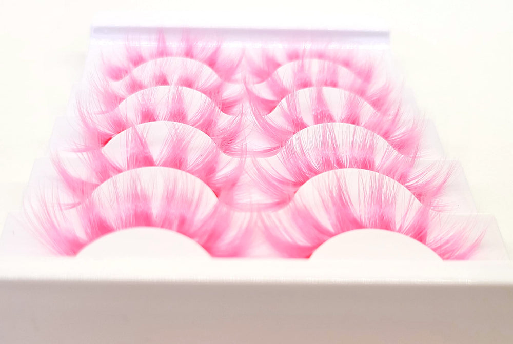MISSLADY pink lashes close-up highlights soft fibers and comfortable wear.