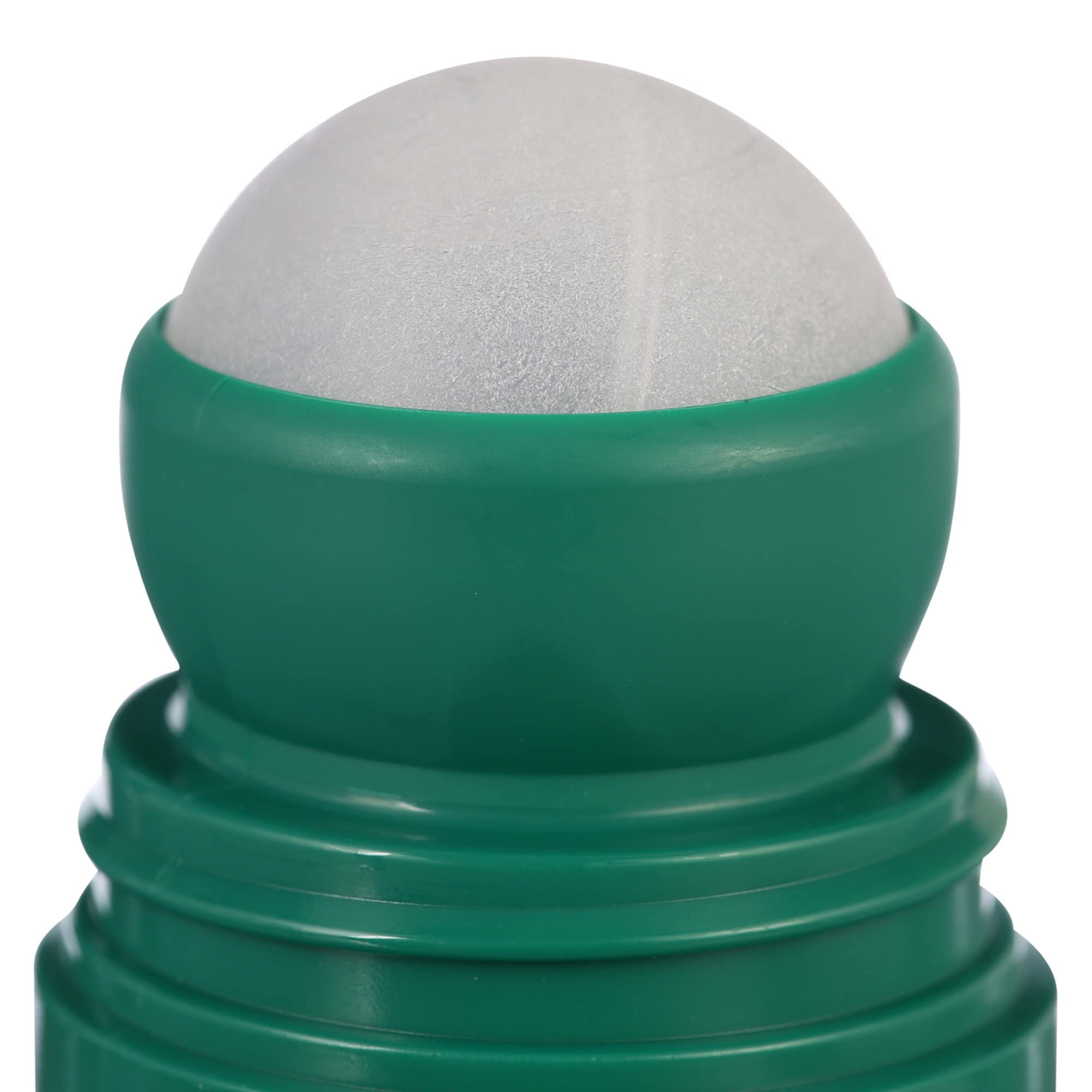 Mitchum triple odor defense tech badge on container.