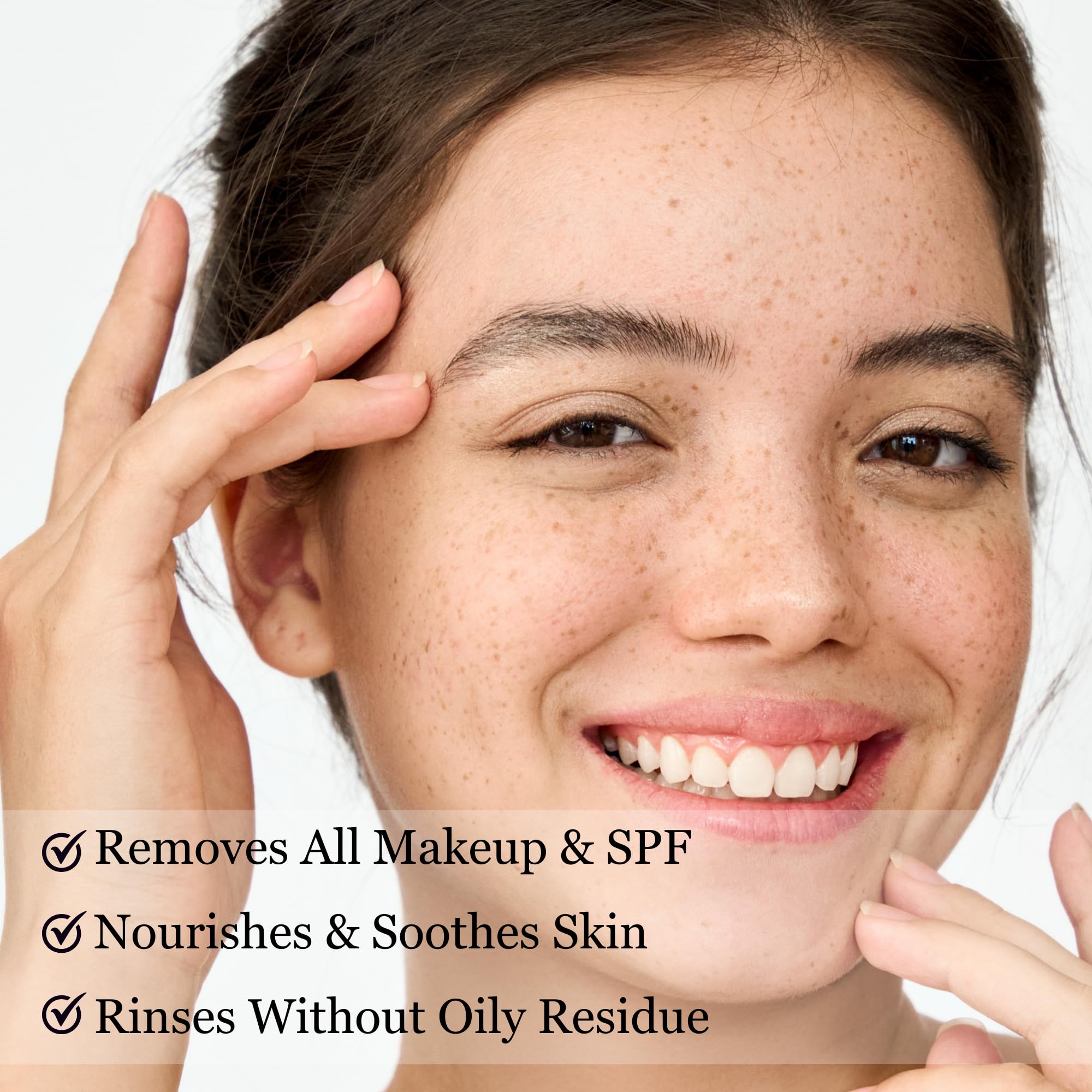 Mivida Vitamin E enriched balm supporting skin during cleansing.