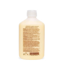 Mixed Chicks label closeup highlights cruelty-free, color-safe formula benefits.