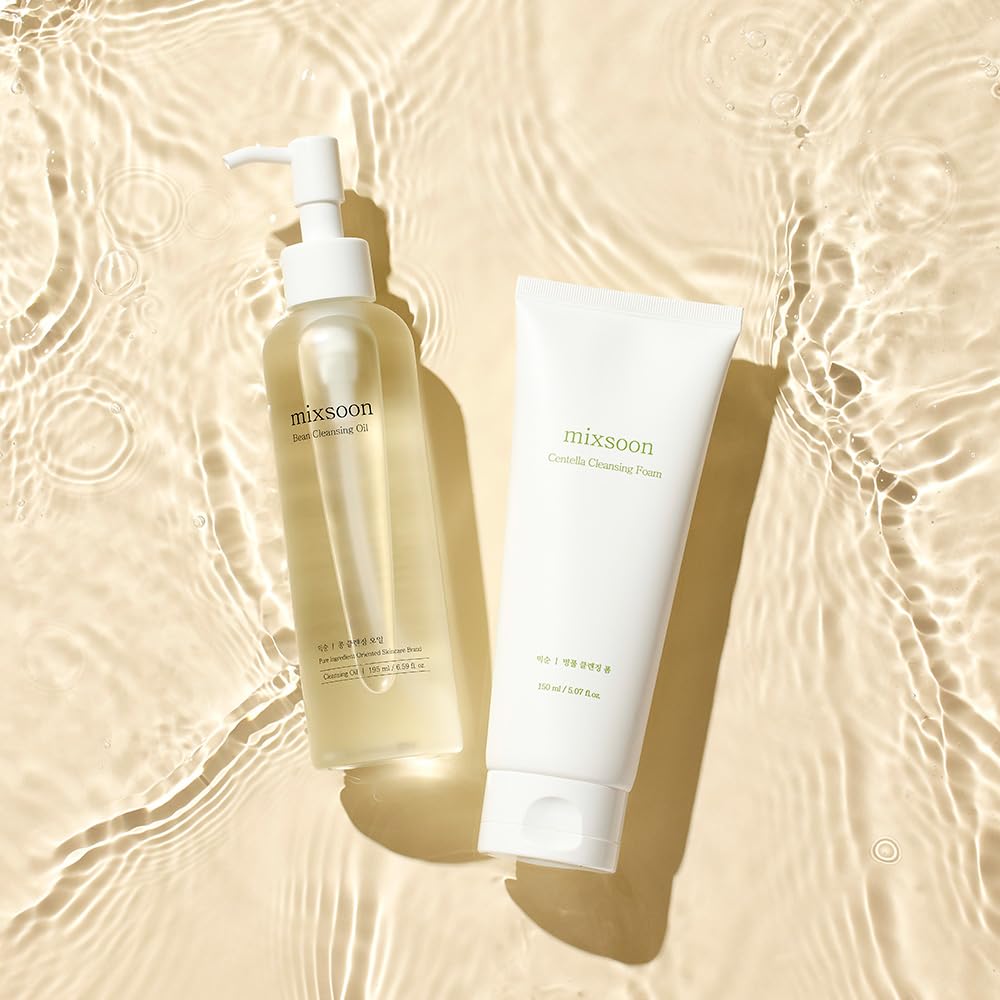 Mixsoon Centella Cleansing Foam bottle close-up showing creamy foam texture.