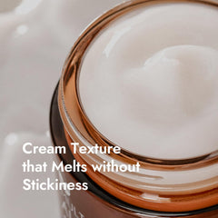 Panel highlighting 12 natural extracts in MIZON snail cream for soothing hydration.