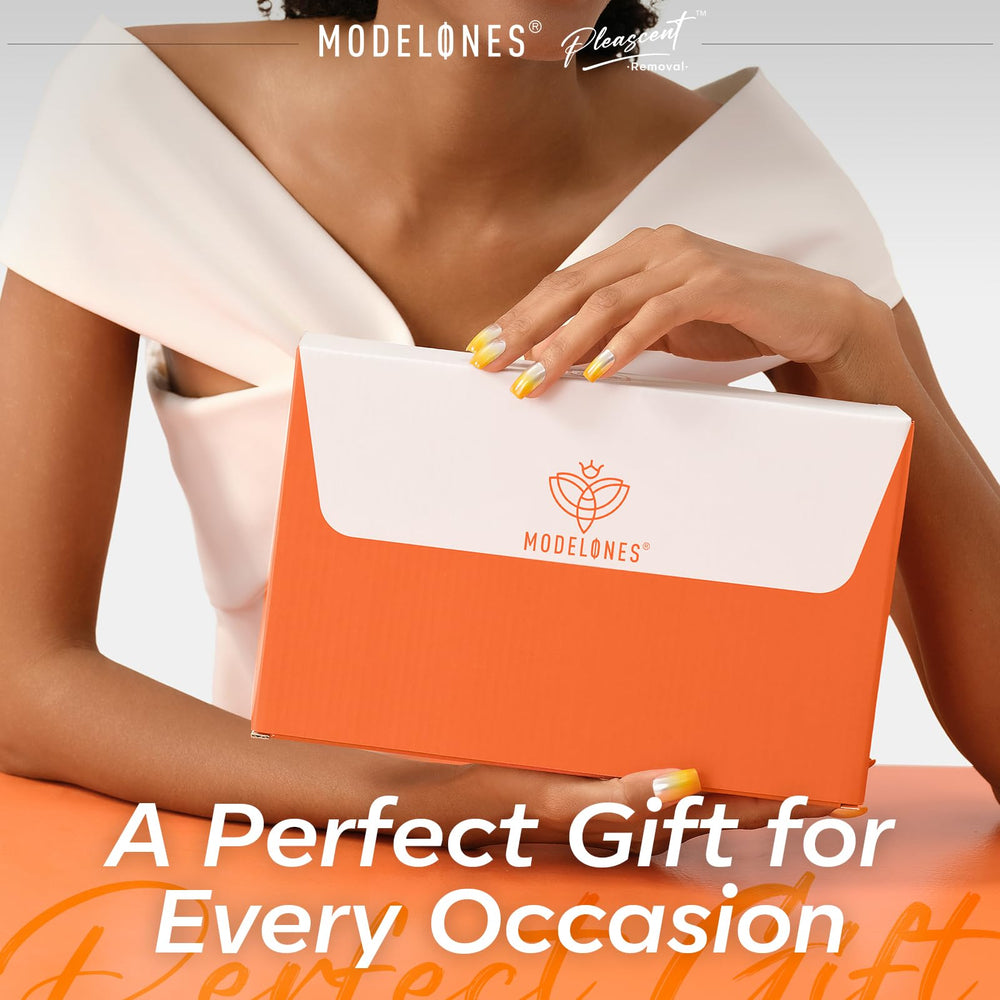Modelones gift-ready packaging features three remover bottles.