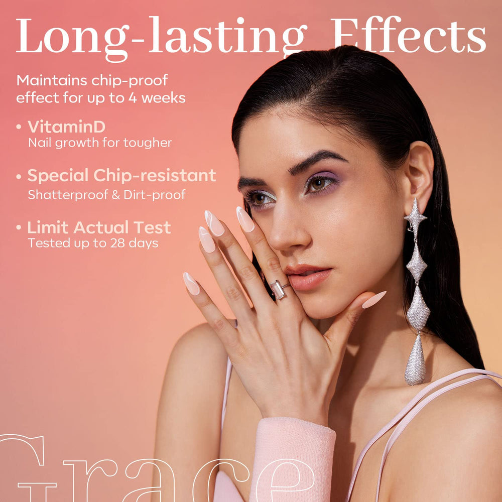 Modelones long-wear dip powder resists chipping for weeks.