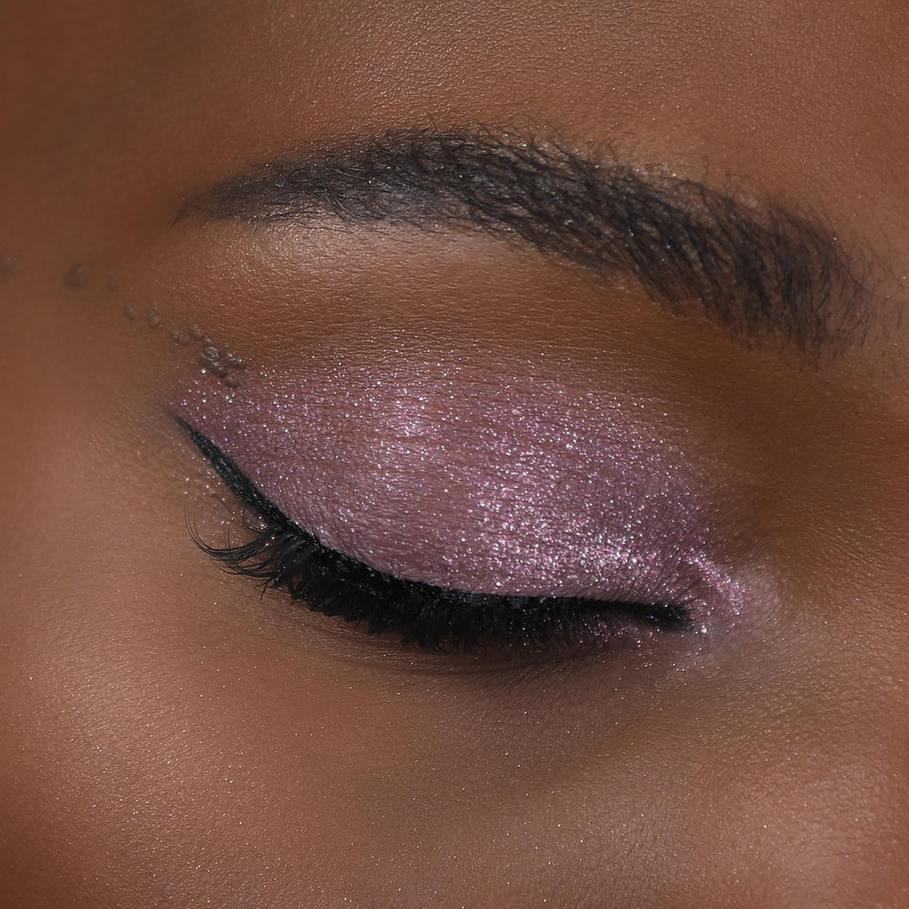 Moira Chroma Light Shadow 003 Kiss and Tell long-wear color on lids