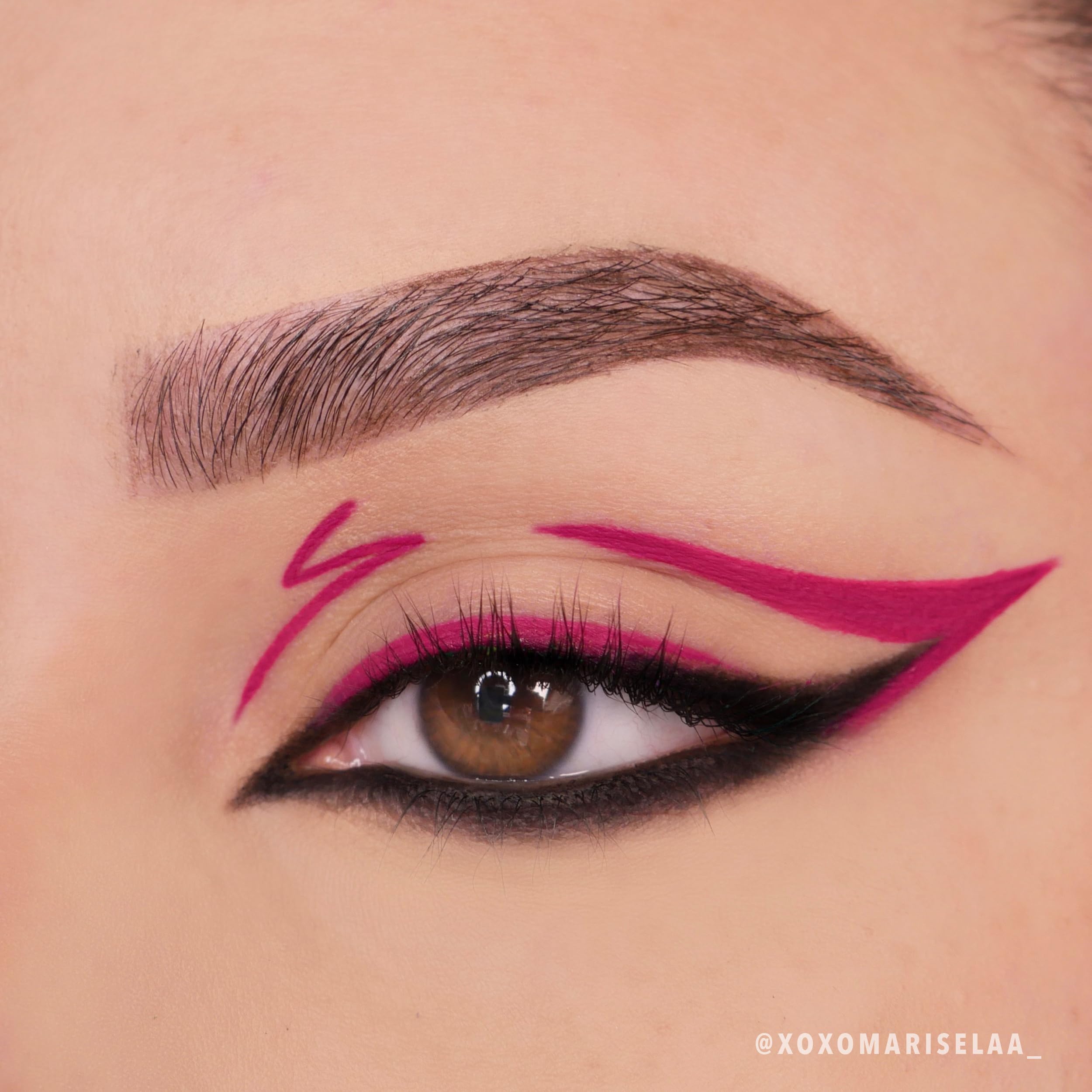 Moira Statement Gel Liner 002 black packaging with built-in sharpener