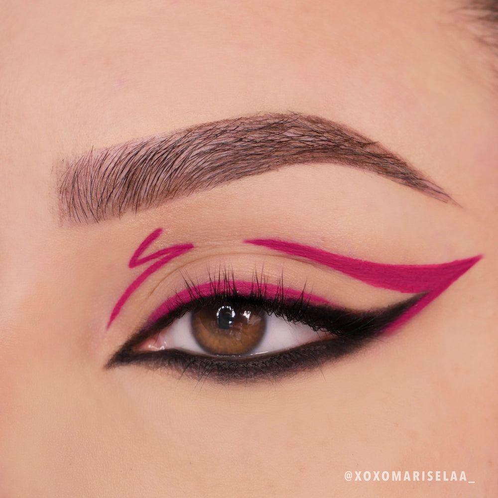 Moira Statement Gel Liner 002 black packaging with built-in sharpener