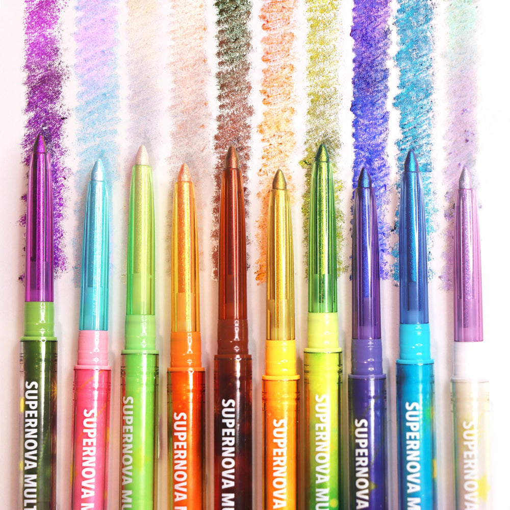 Moira Supernova Gel Liner 010 Ultra on eyelid demonstrates smooth glide and bold color payoff