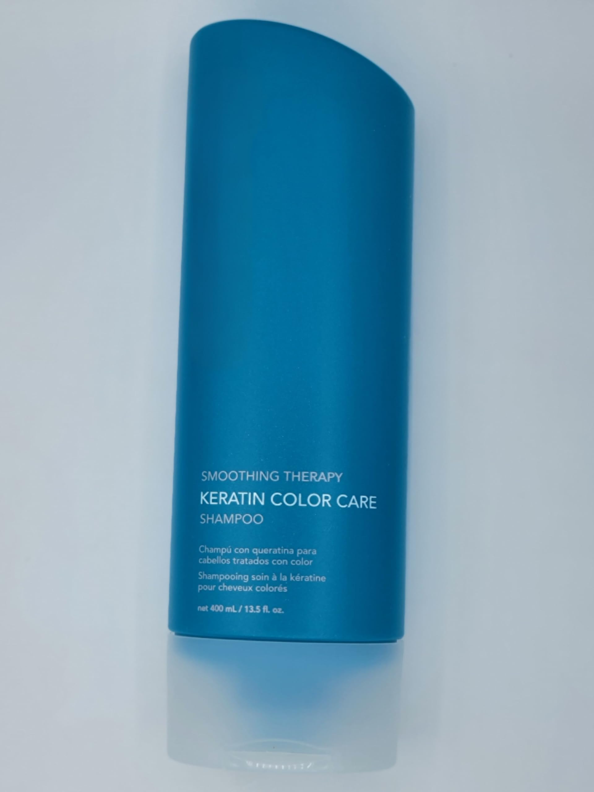 MOMNPNPH Keratin Color Care Smoothing Shampoo bottle supports color protection and smoothness