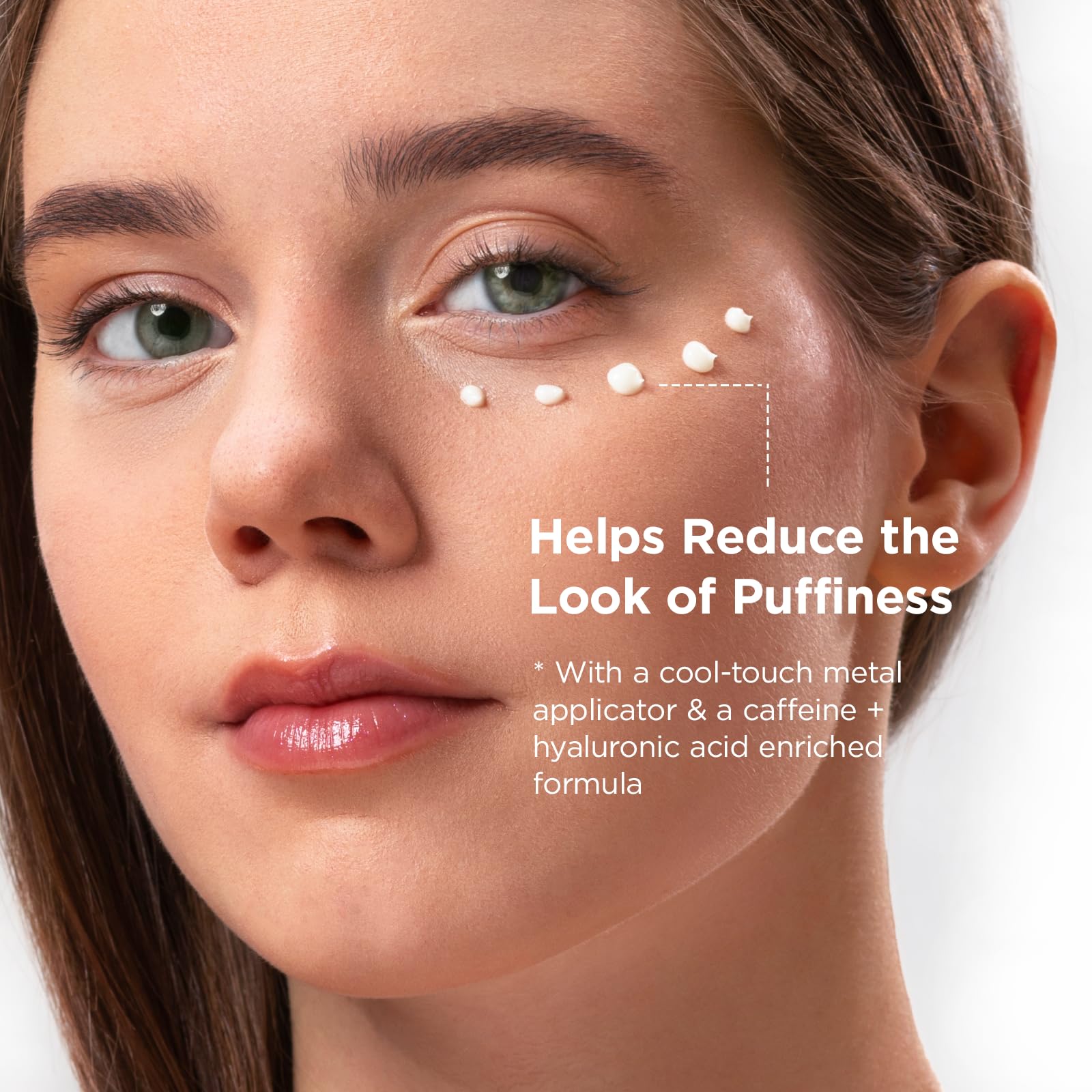 MOMOHOO bottle emphasizes dual-encapsulated retinol technology for stable, gentle anti-aging.