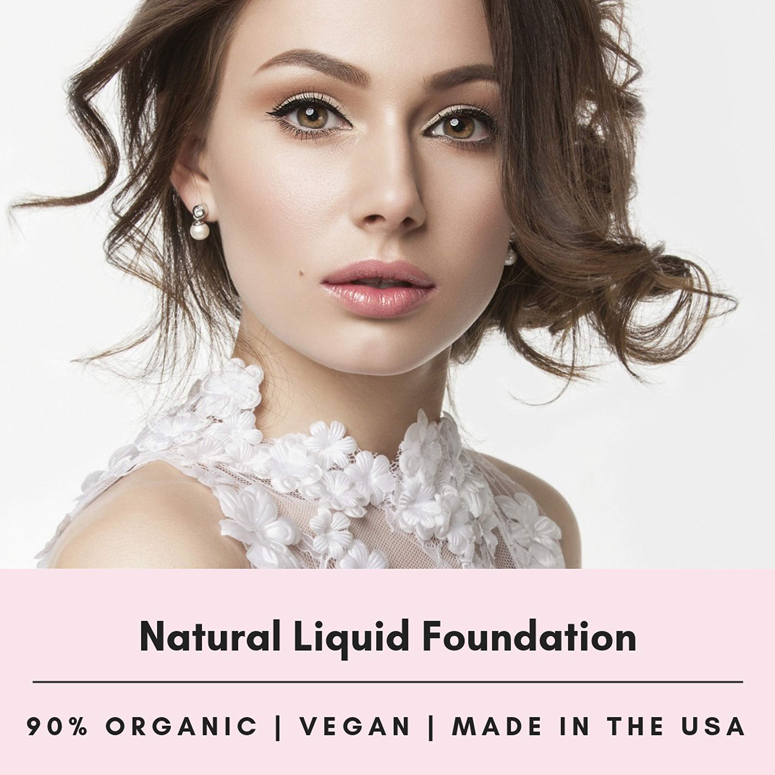 Mom's Secret foundation with vitamin E for moisturized skin
