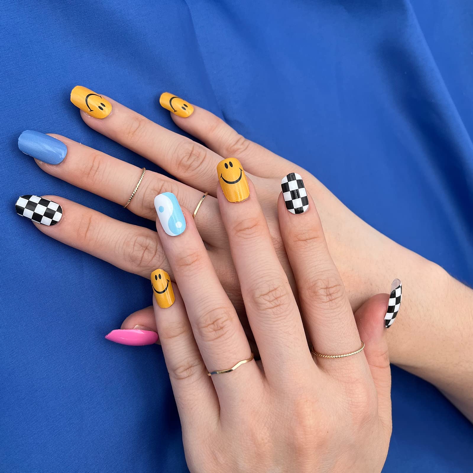MOMSON semi-cured gel nail wrap pattern highlights long-lasting glossy look.
